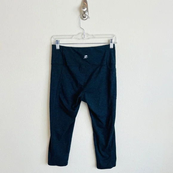 Energy Zone Dark Grey Pocket Capri Cropped Pocket Workout Leggings - Picture 1 of 8